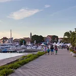 Zorica 아파트