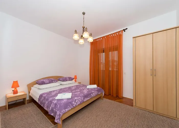 Zorica Biograd Na Moru